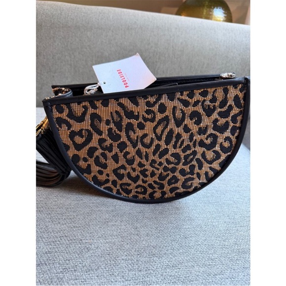 Poolside Bags Leopard Print Raffia Clutch New - Picture 2 of 11